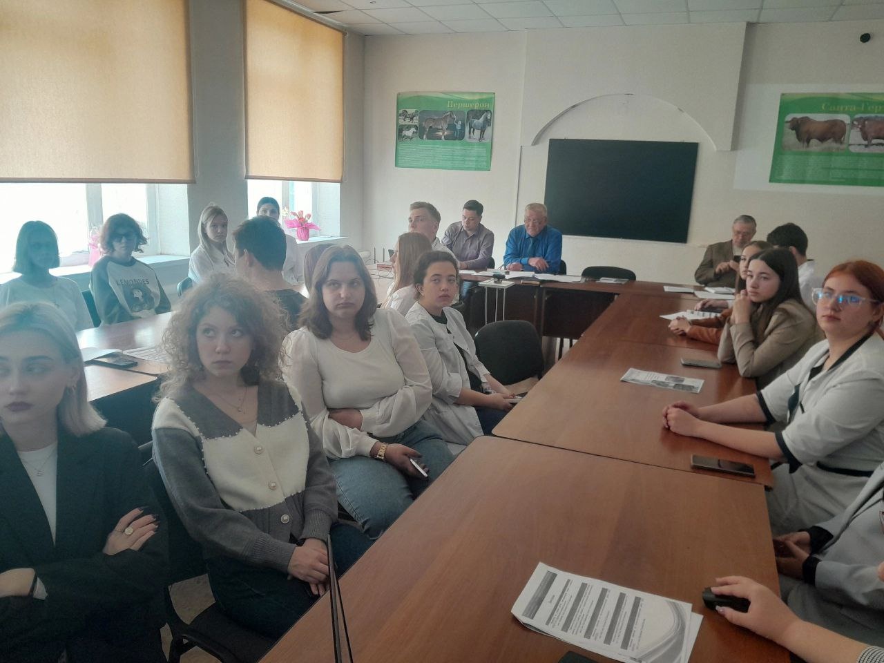 КРУГЛЫЙ СТОЛ НА ТЕМУ: «ПРОБЛЕМЫ ЗООВЕТЕРИНАРНОГО ОБЕСПЕЧЕНИЯ В СФЕРЕ ЖИВОТНОВОДСТВА ДОНЕЦКОЙ НАРОДНОЙ РЕСПУБЛИКИ»